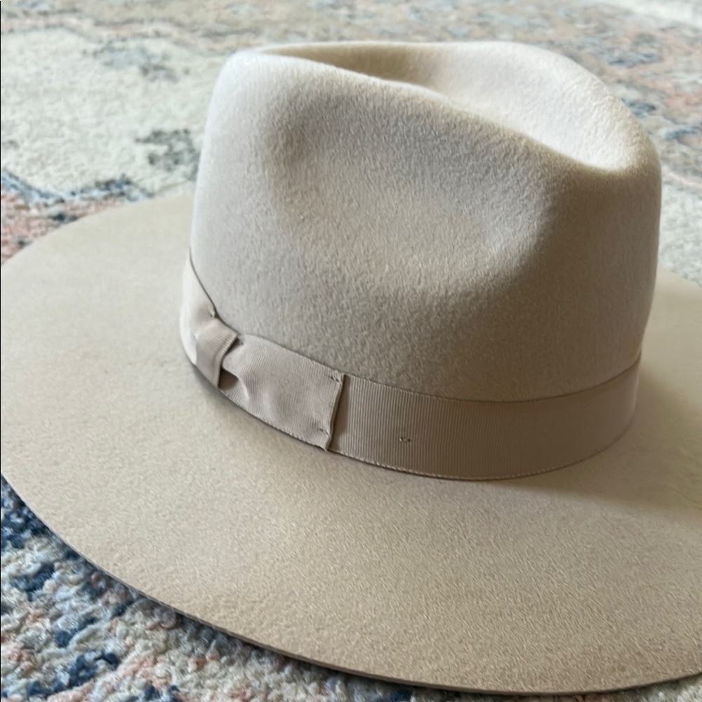 Urban Outfitters Cream Fedora Hat
